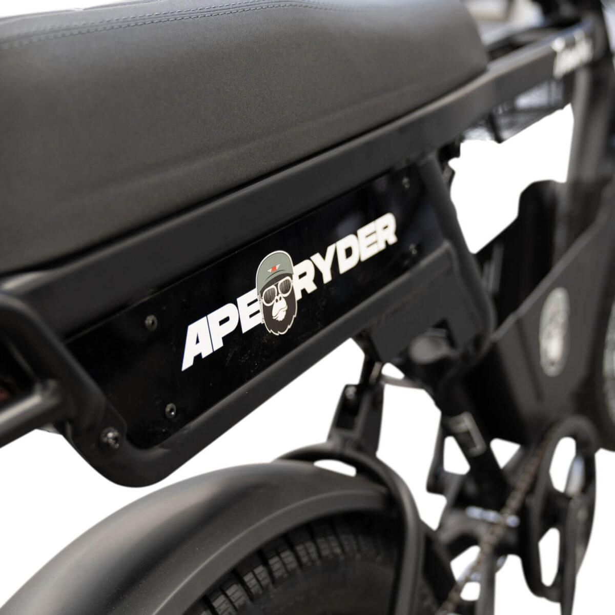JAMBO-PRO-MATT-BLACK-10 Ape Ryder Jambo Pro,Ape Ryder Jambo Pro Special Edition,Ape Ryder Romania,Ape Ryder Jambo Pro pret,Specificatii Ape Ryder Jambo Pro,Fatbike Ape Ryder Jambo Pro,Bicicleta electrica frane hidraulice,Fatbike electric baterie 13Ah,Bicicleta electrica motor 250W high-torque,E-bike roti late 20x4.0,Bicicleta electrica Shimano 7 viteze