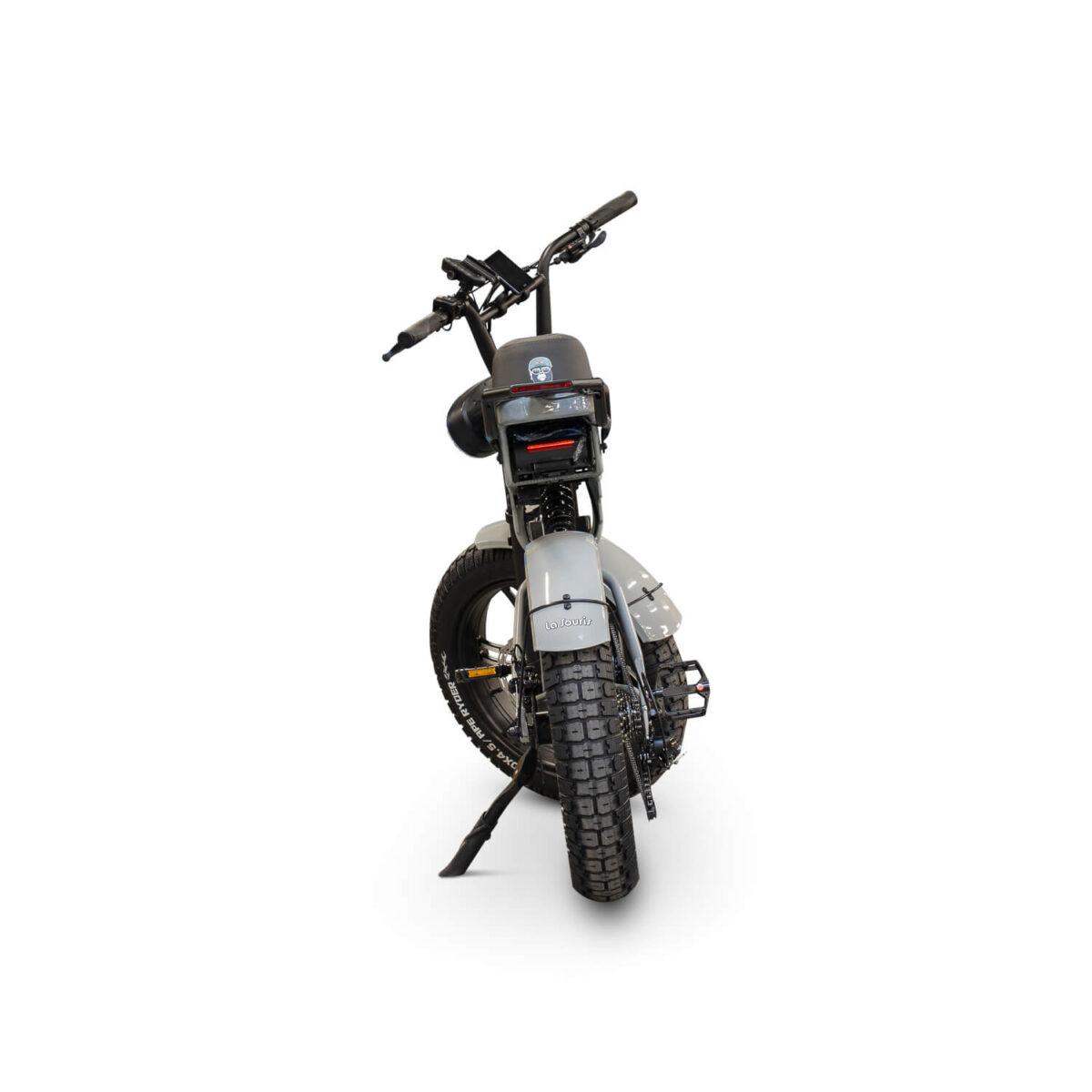 JAMBRO-PRO-NARDO-GRAY-4 Ape Ryder Jambo Pro,Ape Ryder Jambo Pro Special Edition,Ape Ryder Romania,Ape Ryder Jambo Pro Anthracite Grey,Ape Ryder Jambo Pro pret,Specificatii Ape Ryder Jambo Pro,Fatbike Ape Ryder Jambo Pro,Bicicleta electrica frane hidraulice,Fatbike electric baterie 13Ah,Bicicleta electrica autonomie 70 km,Bicicleta electrica motor 250W high-torque,E-bike roti late 20x4.0,Bicicleta electrica Shimano 7 viteze,Fatbike electric suspensie reglabila,aterie 48V 13Ah bicicleta electrica,Bicicleta electrica stil moto,Fatbike electric premium,Bicicleta electrica Anthracite Grey (Gri Antracit),E-bike all-terrain Romania